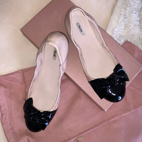 Miu miu balerina flats size EU 39 US 8 beige/ black patent leather with bow - Picture 1 of 13